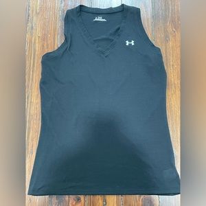 Under Armour black v-neck tank top size XS